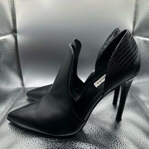 Steve Madden Black Croc-Embossed Heels